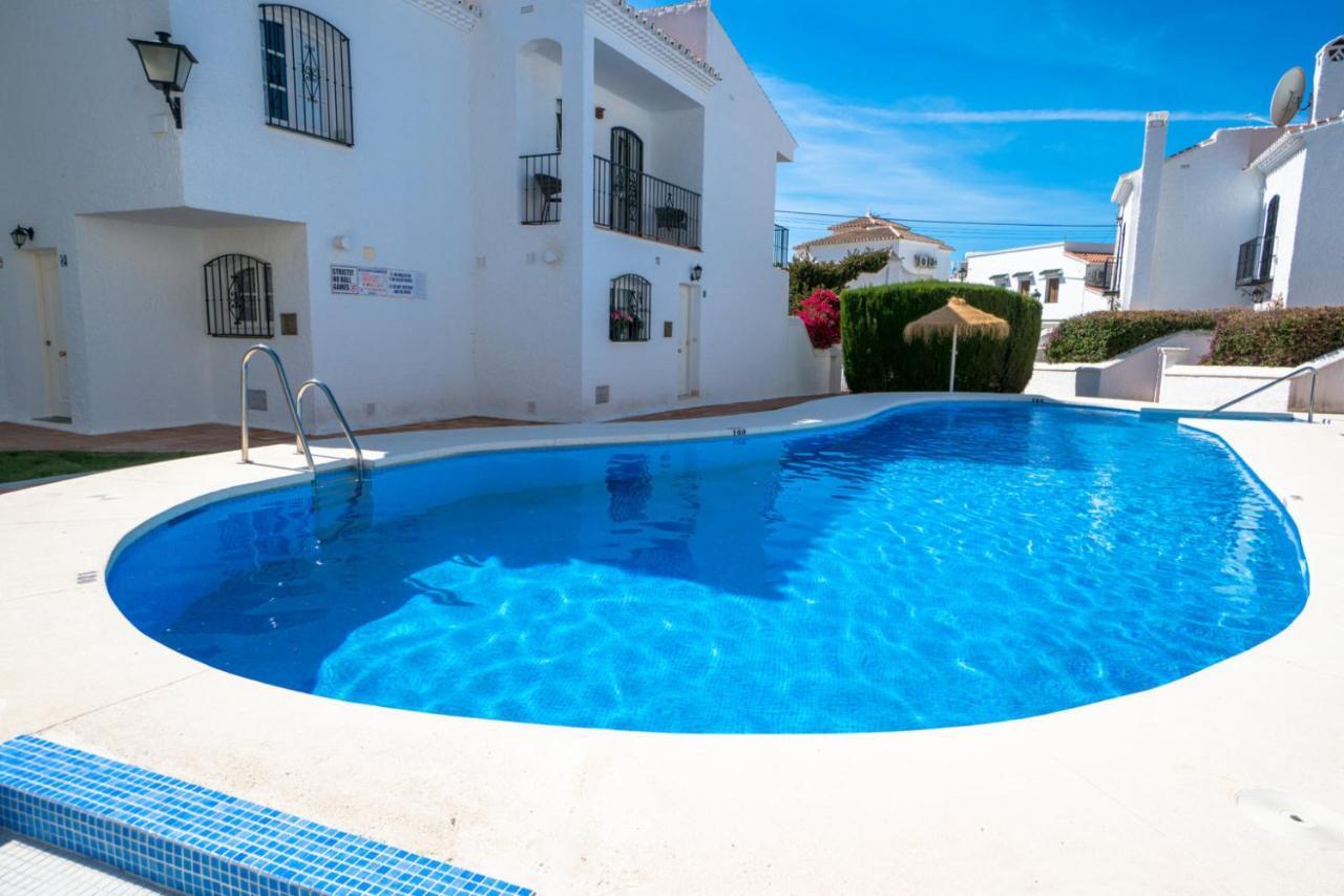 Apartmán Pinos 11 Menyber Nerja Exteriér fotografie